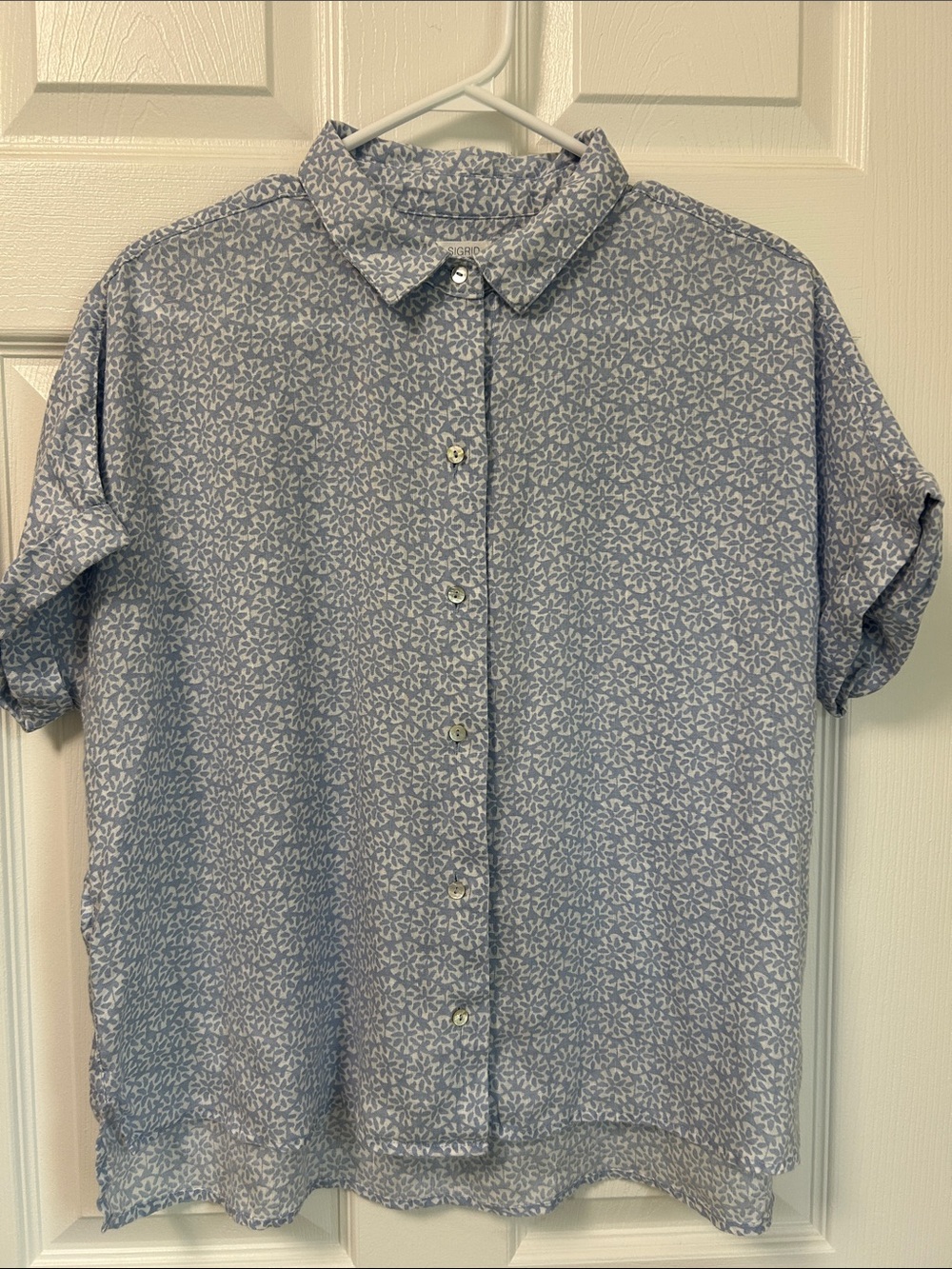 Sigrid Olsen Blue and White Floral Button-Down Blouse
